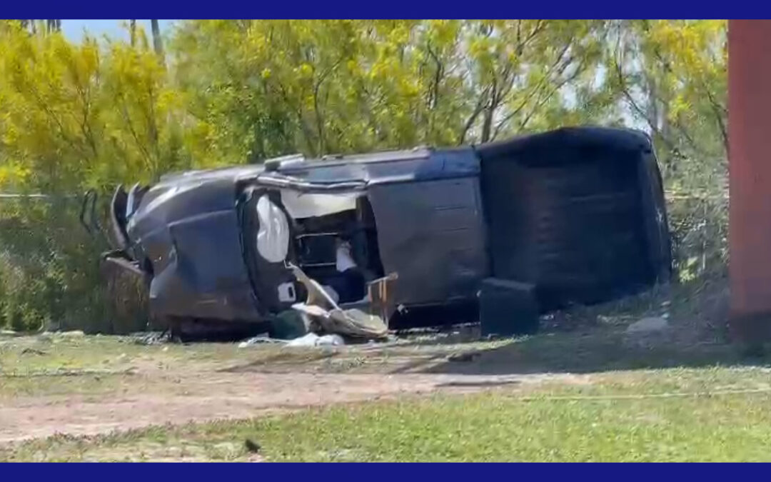 Persona hospitalizada tras volcadura en Weslaco